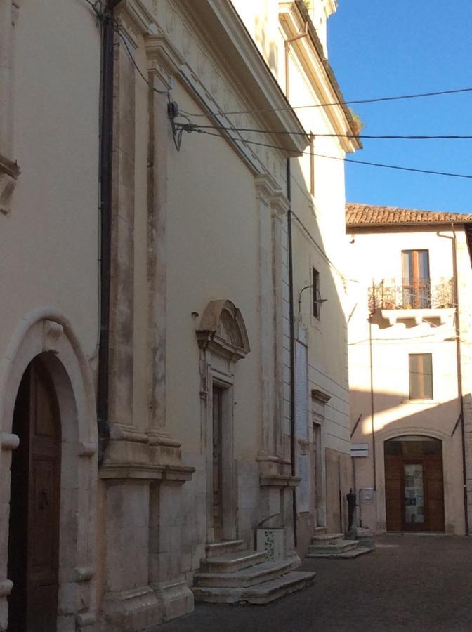 Da Sciuri Case Vacanza Barisciano Bagian luar foto