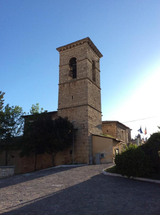 Da Sciuri Case Vacanza Barisciano Bagian luar foto
