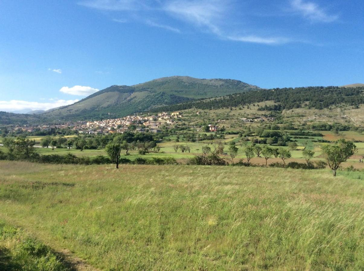 Da Sciuri Case Vacanza Barisciano Bagian luar foto