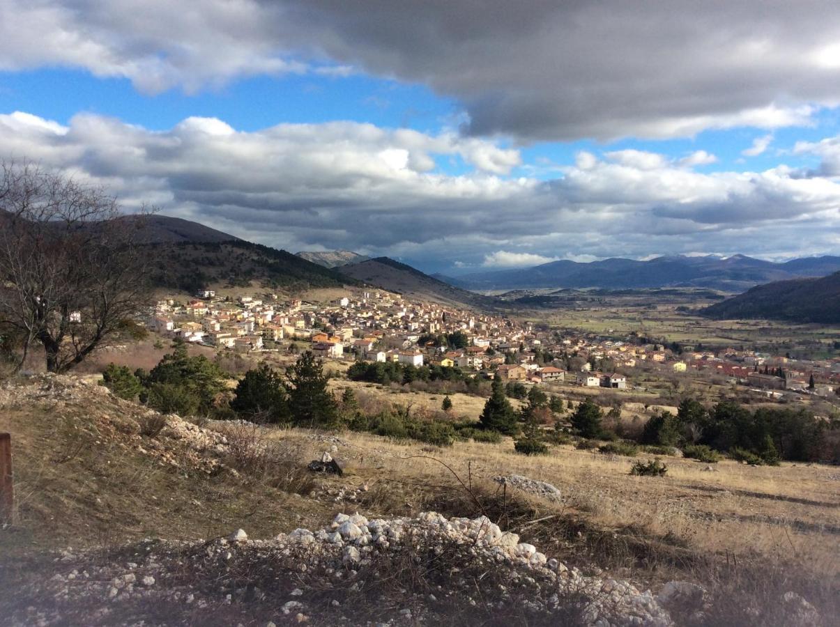 Da Sciuri Case Vacanza Barisciano Bagian luar foto