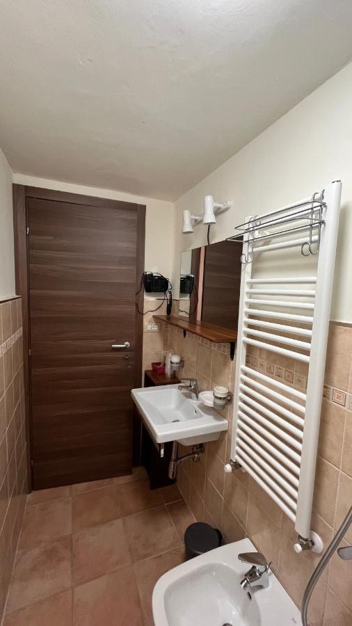 Da Sciuri Case Vacanza Barisciano Bagian luar foto