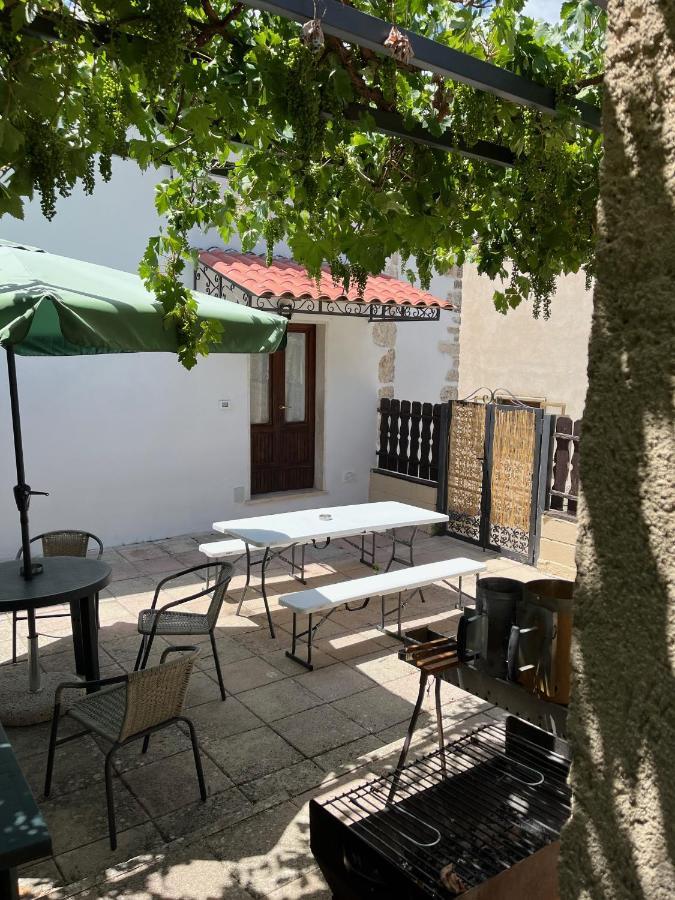 Da Sciuri Case Vacanza Barisciano Bagian luar foto